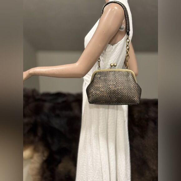 Vintage Style Distressed Woven Cowhide Handmade Kisslock Bag/Multi Use Style Bag - Picture 2 of 16